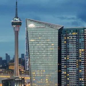 Mandarin Oriental Hotel