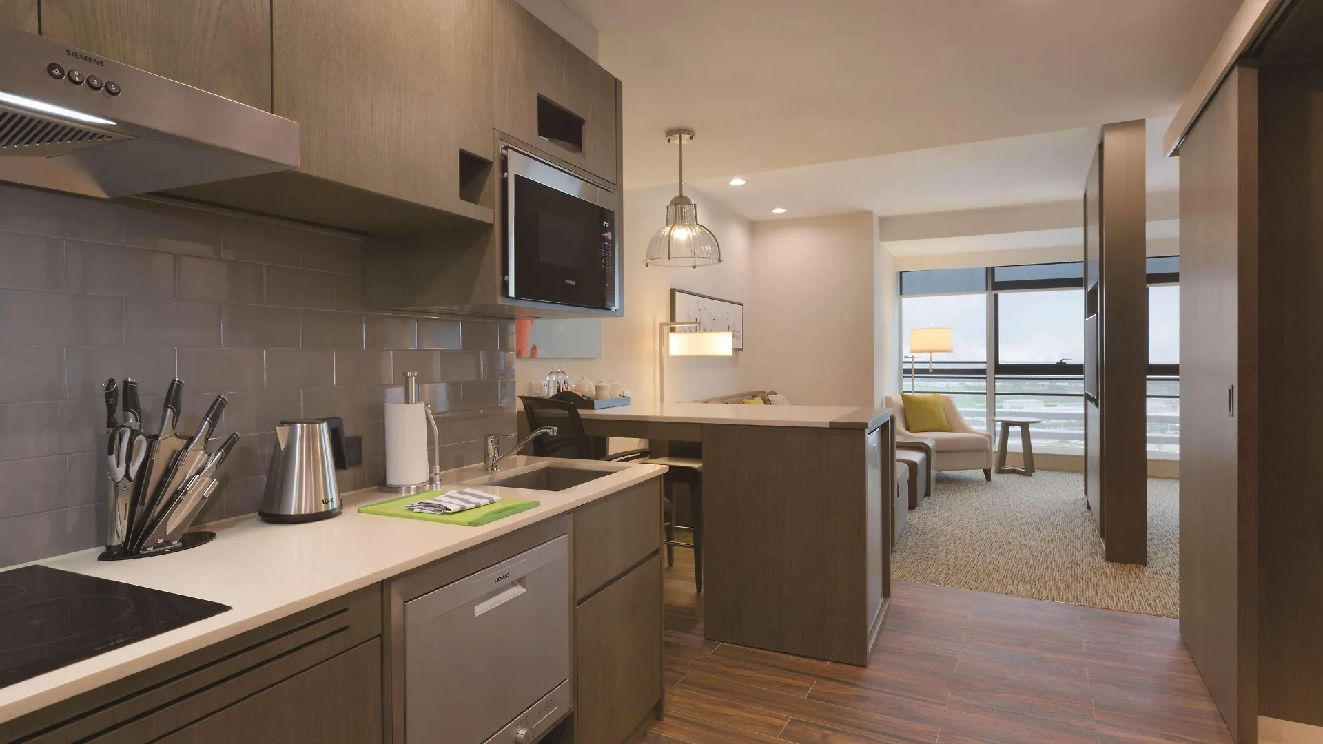 Hyatt Place Shenzhen Airport