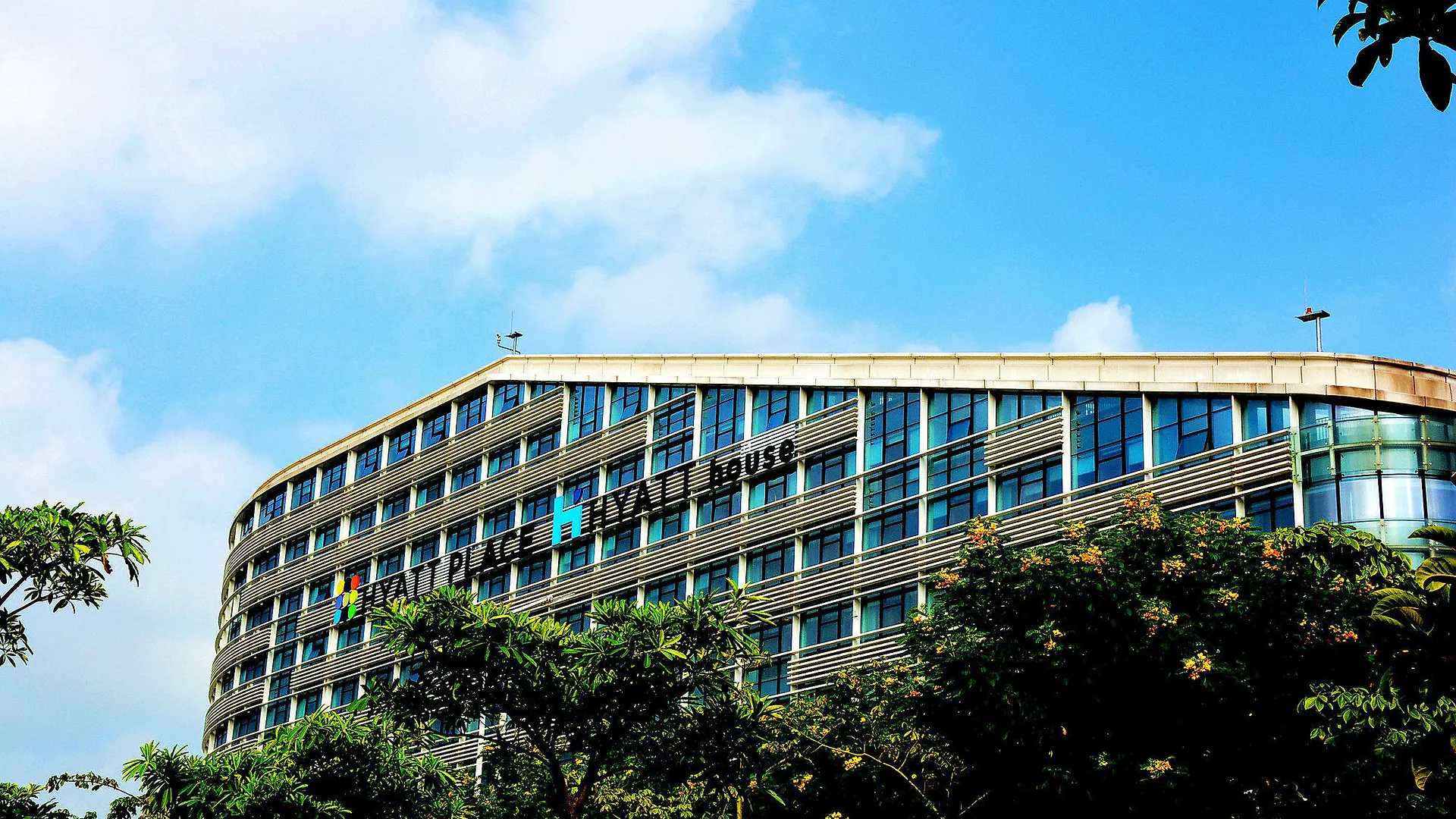 Hyatt Place Shenzhen Airport 4*,  Cina